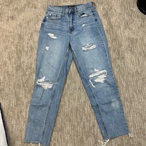 Aeropostale Curve Ripped Jeans